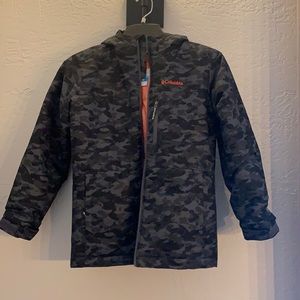 Boys M Columbia Omni-Heat Winter Jacket.